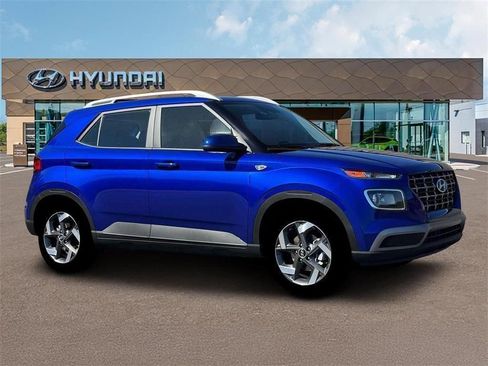 New 2026 Hyundai Venue SEL FWD image 10