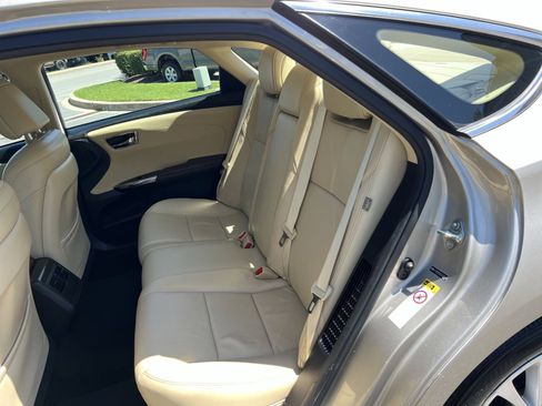 Used 2014 Toyota Avalon XLE Touring FWD image 25