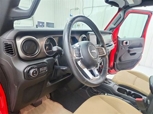 Used 2020 Jeep Gladiator Sport w/ Quick Order Package 24S image 18