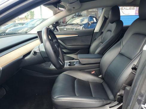 Used 2021 Tesla Model 3 Long Range image 10