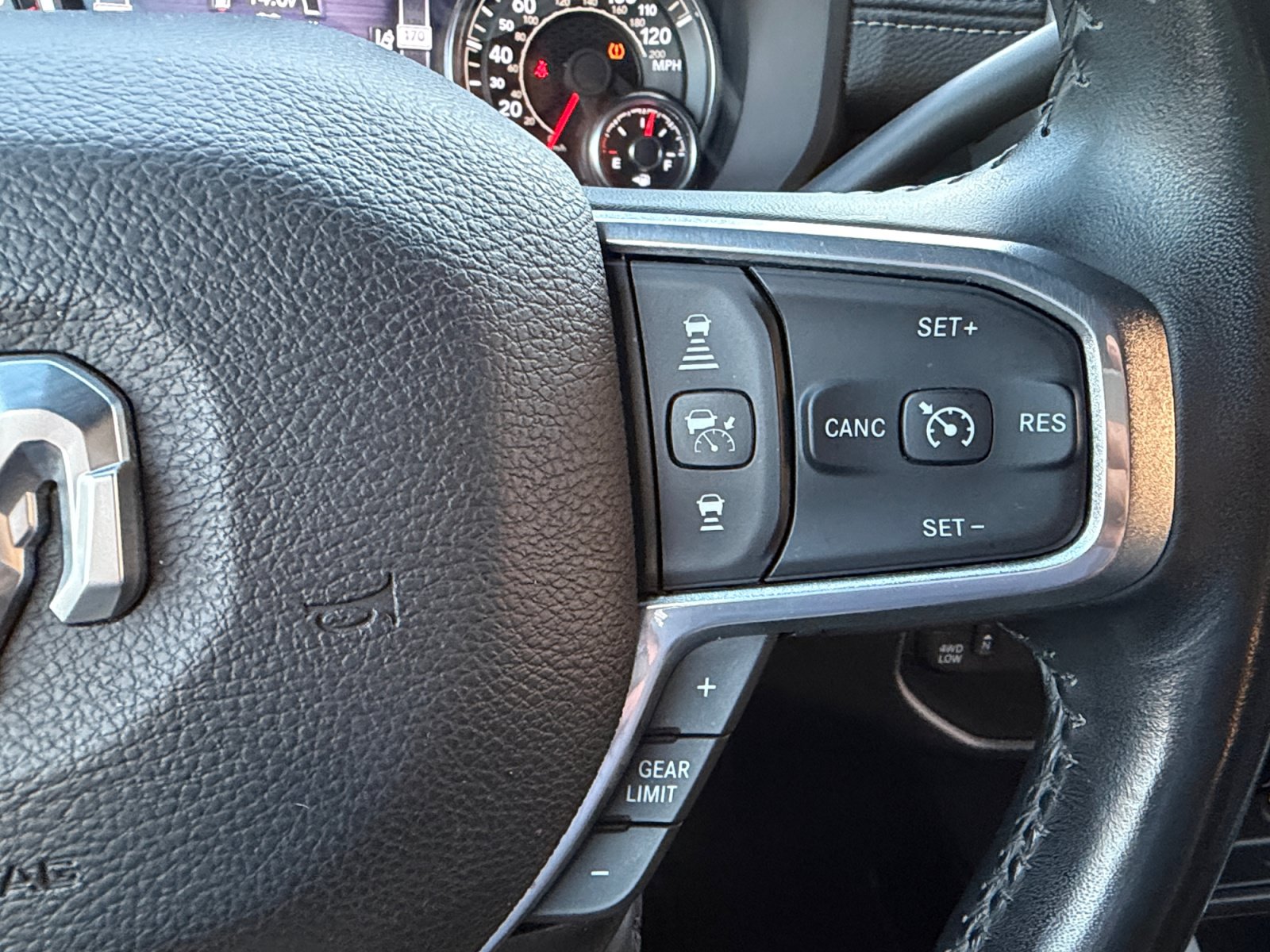 Used 2024 RAM 2500 Laramie w/ Night Edition AWD/4WD image 16