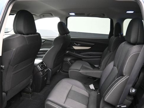 Used 2021 Subaru Ascent Premium w/ Convenience Package image 14