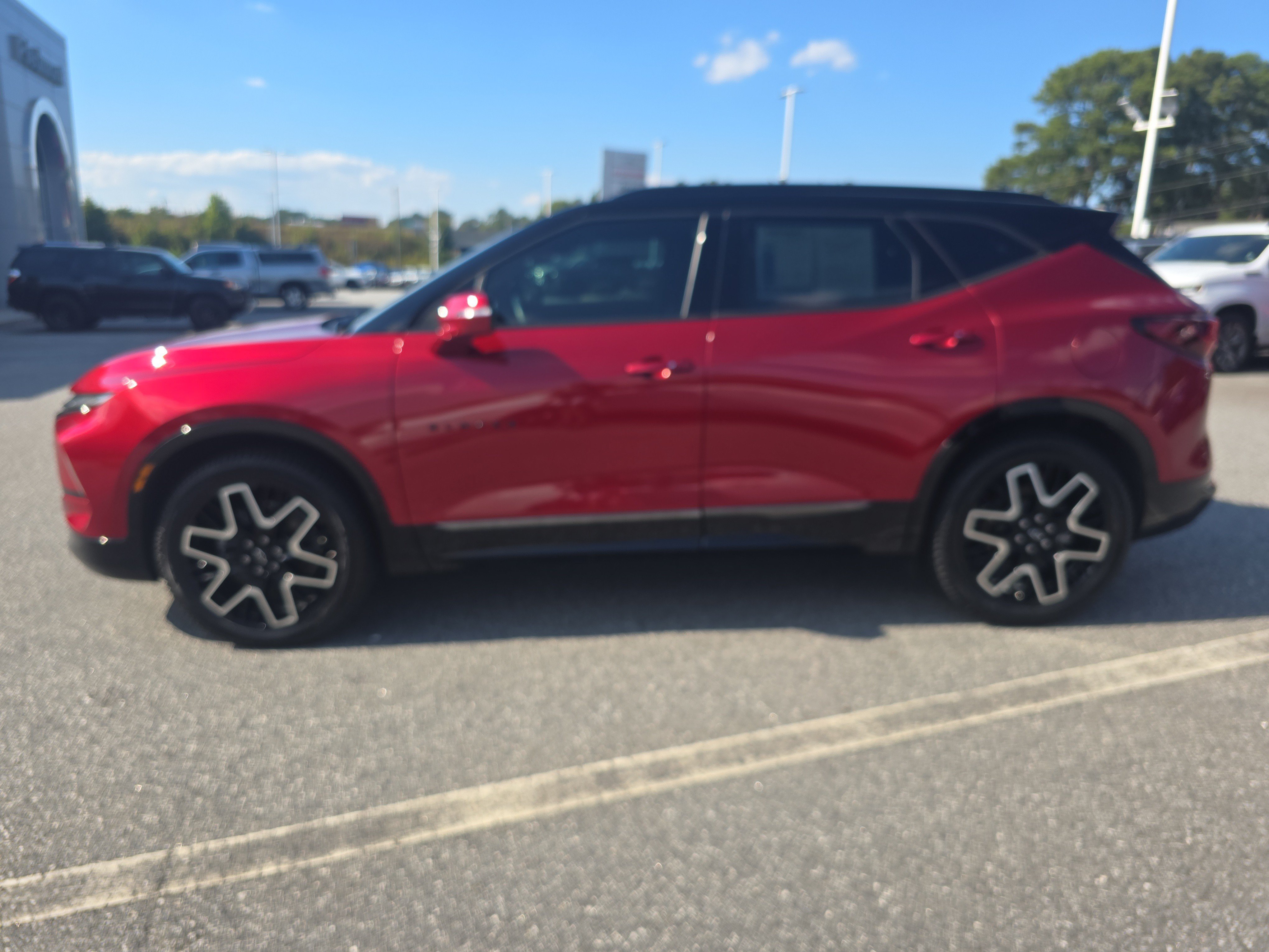 Used 2023 Chevrolet Blazer RS w/ Driver Confidence II Package FWD image 9