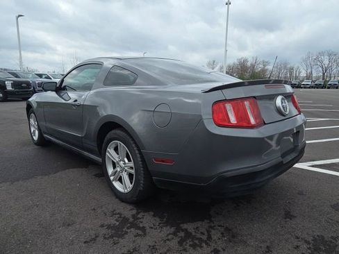 Used 2010 Ford Mustang Premium image 11