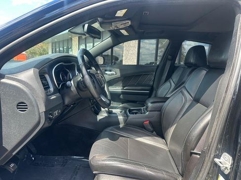 Used 2018 Dodge Charger GT AWD/4WD image 2
