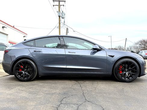 Used 2022 Tesla Model 3 Performance image 12