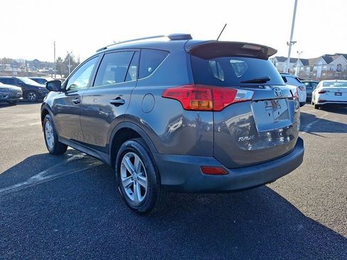 Used 2013 Toyota RAV4 XLE image 7