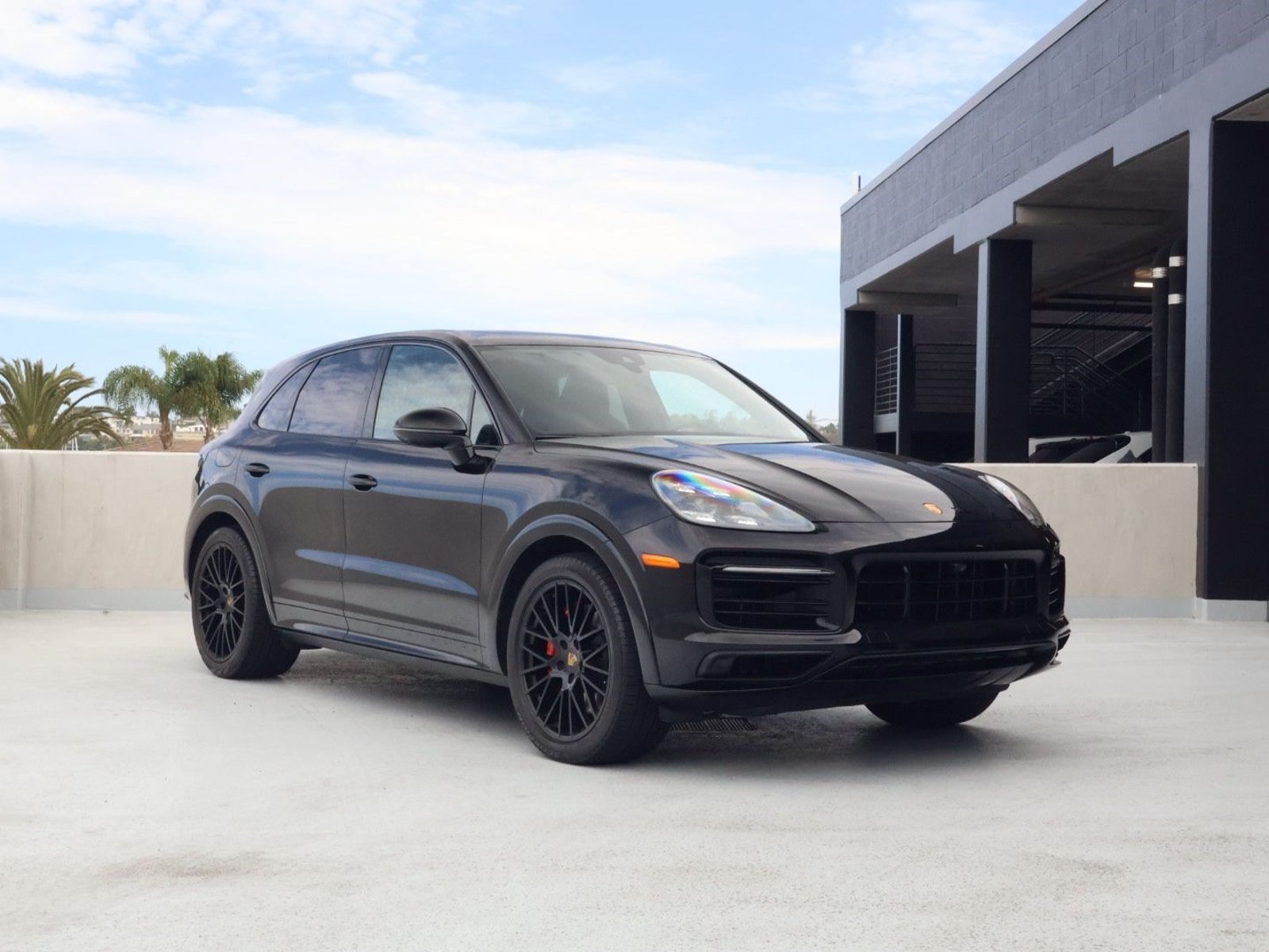 Used 2023 Porsche Cayenne GTS w/ Premium Package Plus AWD/4WD image 7