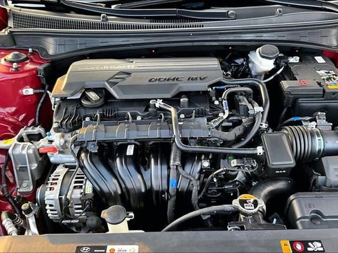 Used 2024 Hyundai Elantra Limited image 33