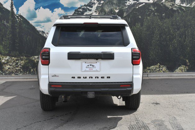 Certified 2025 Toyota 4Runner SR5 AWD/4WD image 10