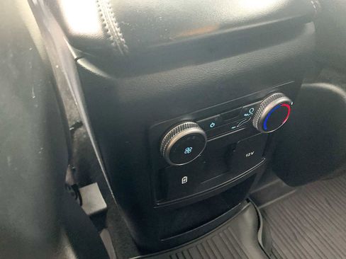 Used 2020 Ford Explorer XLT image 20