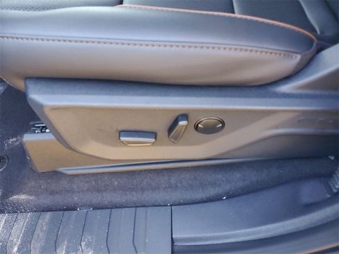 New 2025 Ford F150 Lariat w/ Equipment Group 501A Mid image 9