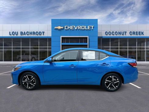 Used 2025 Nissan Sentra SV FWD image 5