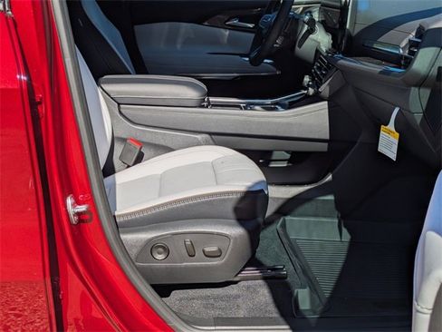 New 2026 Chevrolet Traverse High Country image 40