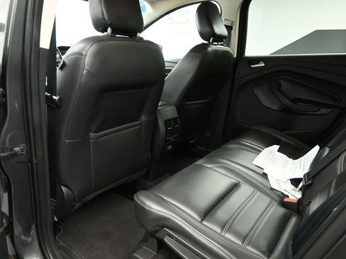 Certified 2019 Ford Escape SEL image 19