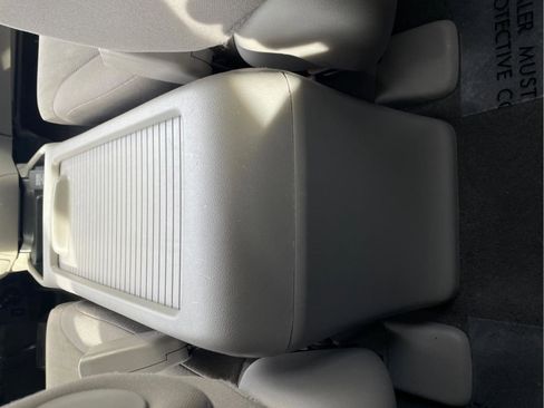 Used 2014 Honda CR-V LX image 11