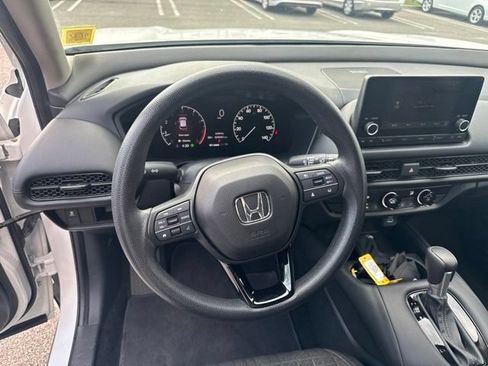 Used 2023 Honda HR-V LX image 14