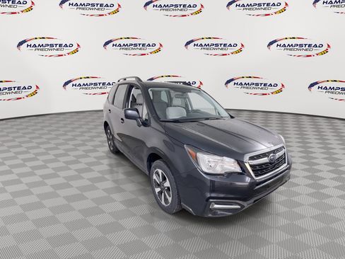 Used 2017 Subaru Forester 2.5i Premium w/ All-Weather Package AWD/4WD image 2