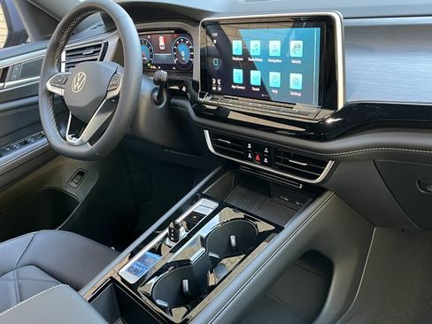 New 2026 Volkswagen Atlas Cross Sport SE AWD/4WD image 6