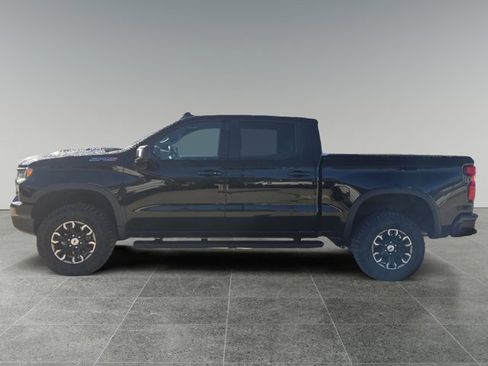 Used 2022 Chevrolet Silverado 1500 ZR2 image 2
