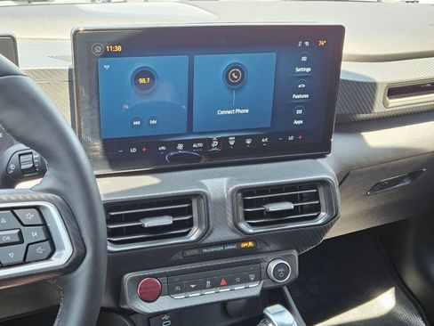 Used 2025 Ford Mustang Coupe RWD image 13
