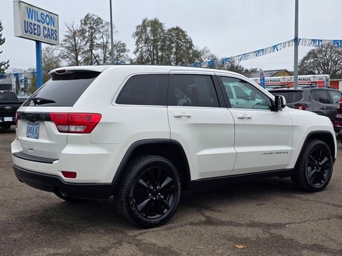 Used 2012 Jeep Grand Cherokee Altitude image 34