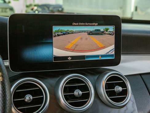 Used 2019 Mercedes-Benz C 300 Sedan image 16