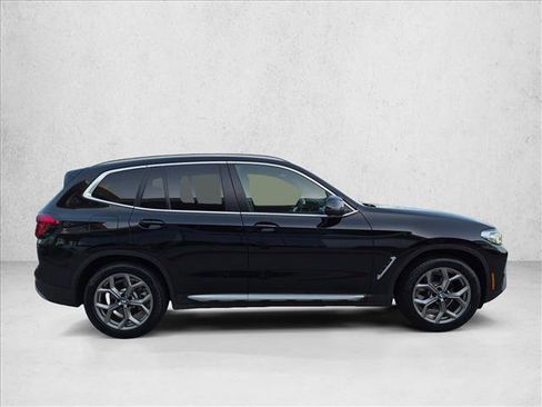 Used 2022 BMW X3 xDrive30i w/ Convenience Package AWD/4WD image 4