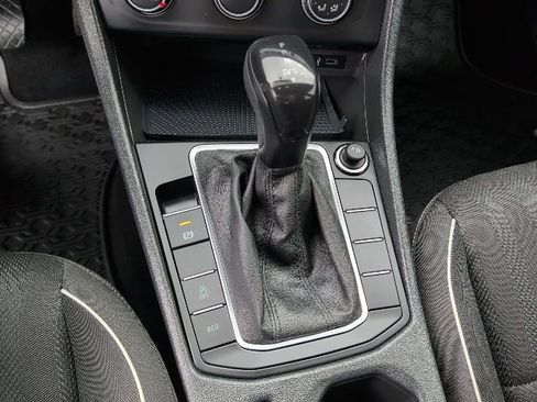 Used 2022 Volkswagen Jetta Sport image 22