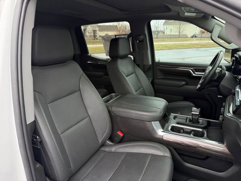 Used 2023 Chevrolet Silverado 1500 LTZ w/ LTZ Premium Package image 18