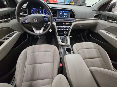 Used 2020 Hyundai Elantra SEL image 13