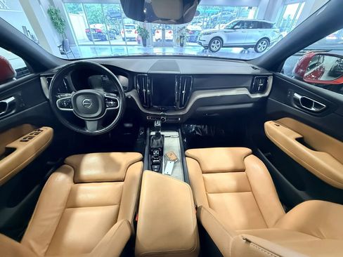 Used 2018 Volvo XC60 T6 Inscription w/ Convenience Package AWD/4WD image 18
