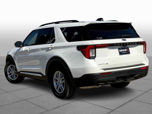 New 2025 Ford Explorer Active image 12