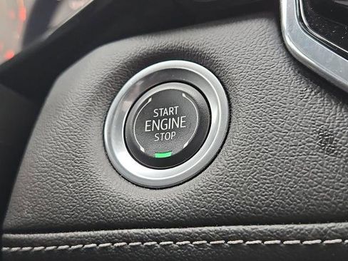 Certified 2024 Chevrolet Colorado LT w/ LT Convenience Package II image 16