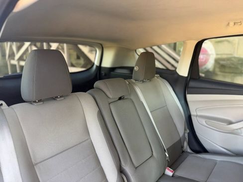 Used 2014 Ford Escape SE FWD image 22