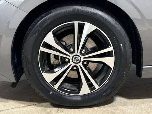 Used 2021 Nissan Sentra SV FWD image 26