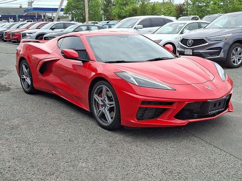 Used 2020 Chevrolet Corvette Stingray Coupe w/ Z51 Performance Package RWD image 3