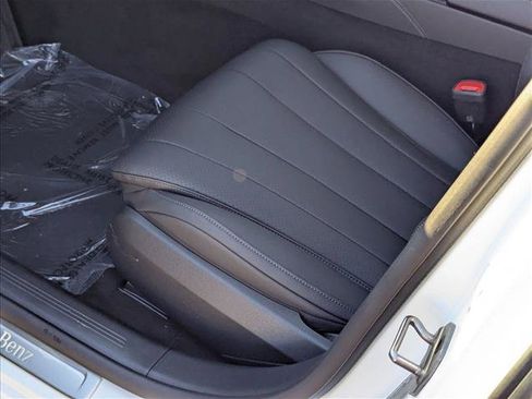 Used 2025 Mercedes-Benz E 350 Sedan image 4