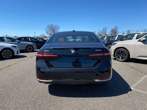 New 2026 BMW 530i xDrive AWD/4WD image 3