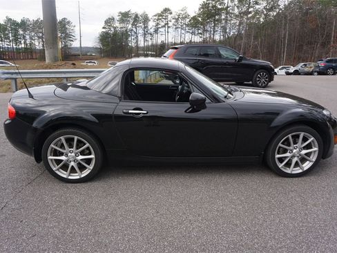 Used 2010 MAZDA MX-5 Miata Touring image 17