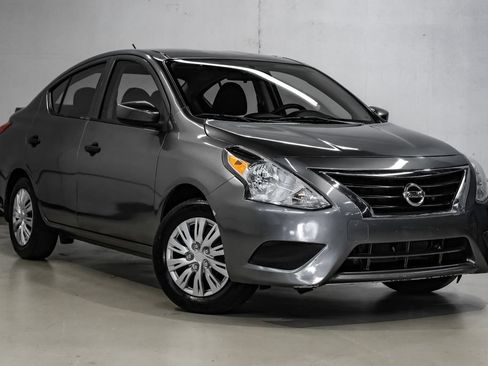 Used 2019 Nissan Versa S Plus FWD image 7