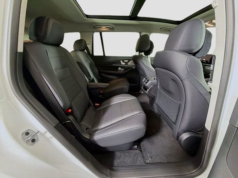 New 2026 Mercedes-Benz GLS 450 4MATIC image 31