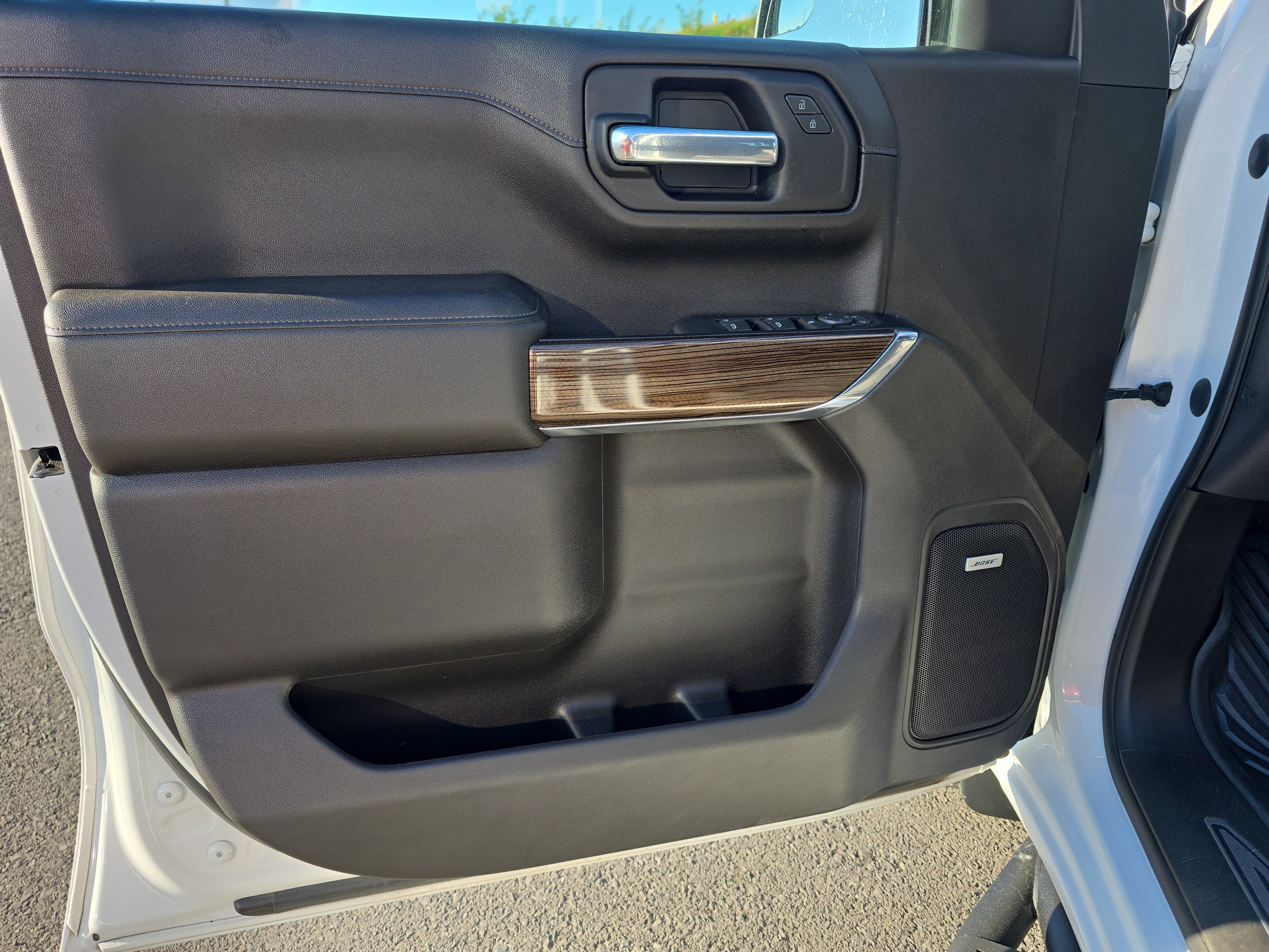 Used 2021 Chevrolet Silverado 1500 RST AWD/4WD image 16