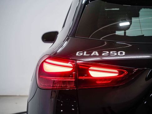 Used 2026 Mercedes-Benz GLA 250 GLA 250 image 9