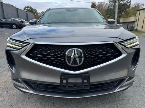 Used 2023 Acura MDX SH-AWD w/Technology Pkg Sport image 2