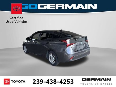 Used 2020 Toyota Prius LE FWD image 3