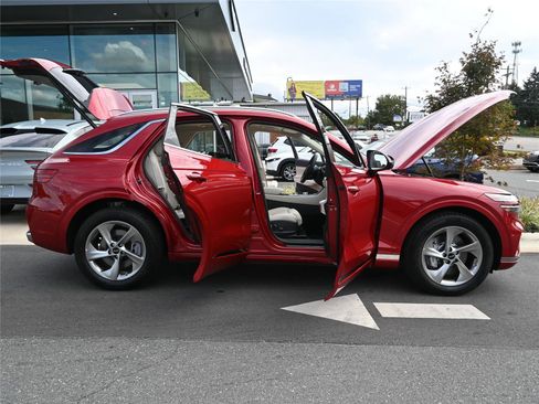 New 2026 Genesis GV70 2.5T Advanced image 14