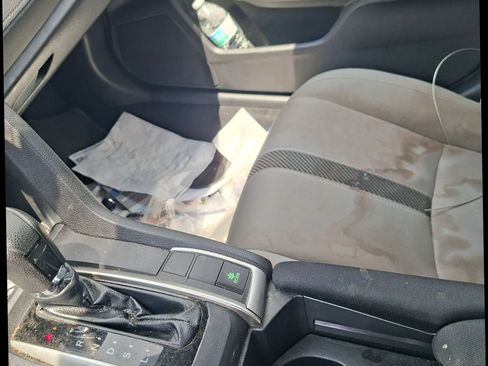 Used 2018 Honda Civic LX image 13