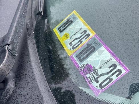 Used 2009 MINI Cooper Hardtop image 2