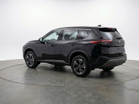 Used 2025 Nissan Rogue SV image 6